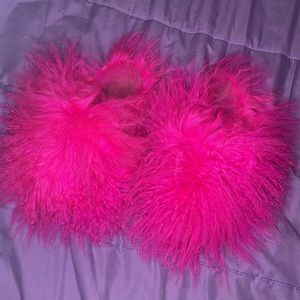 womens fur slippers size 8